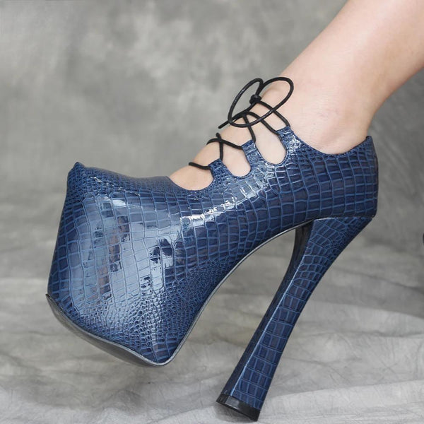 intage 70S retro chunky 7 1/2" heel platform Blue Snakeskin pumps