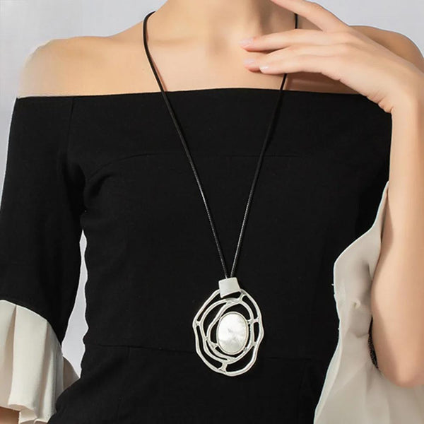 Long Chains Necklace for Women Hollow Geometric Decorative Jewelry New in Pendants