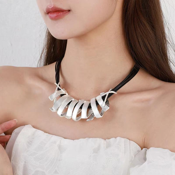 New Fashion Geometric Choker Necklace for Women Trendy Silver Color Suspension Pendants