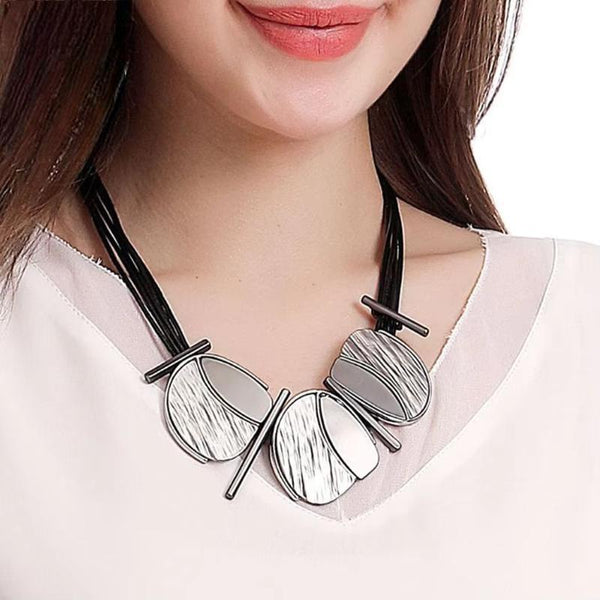 New in Women's Neck Chokers Necklace Pendants