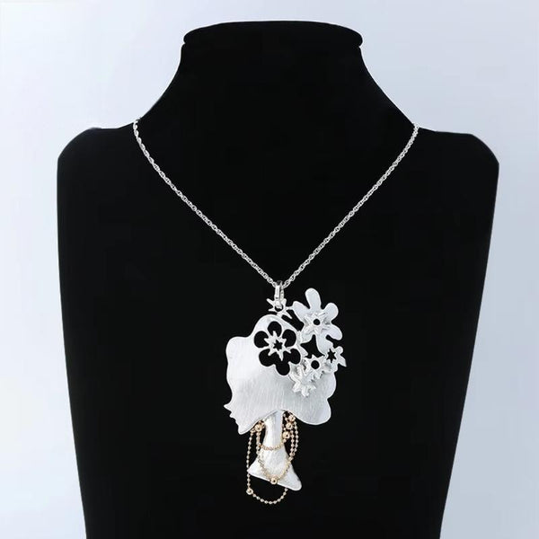 Vintage Beauty Head with Flowers Christmas Gift Suspension Pendants Collares Necklace