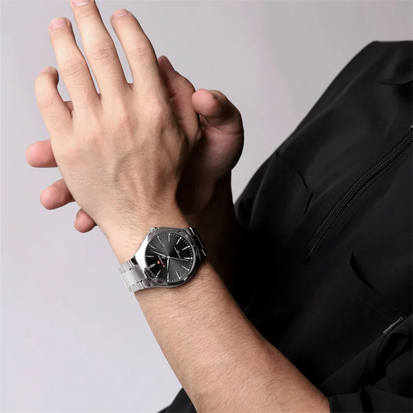 New Men's Watch Casual Fashion Stainless Steel Strap Quartz Waterproof Wristwatch