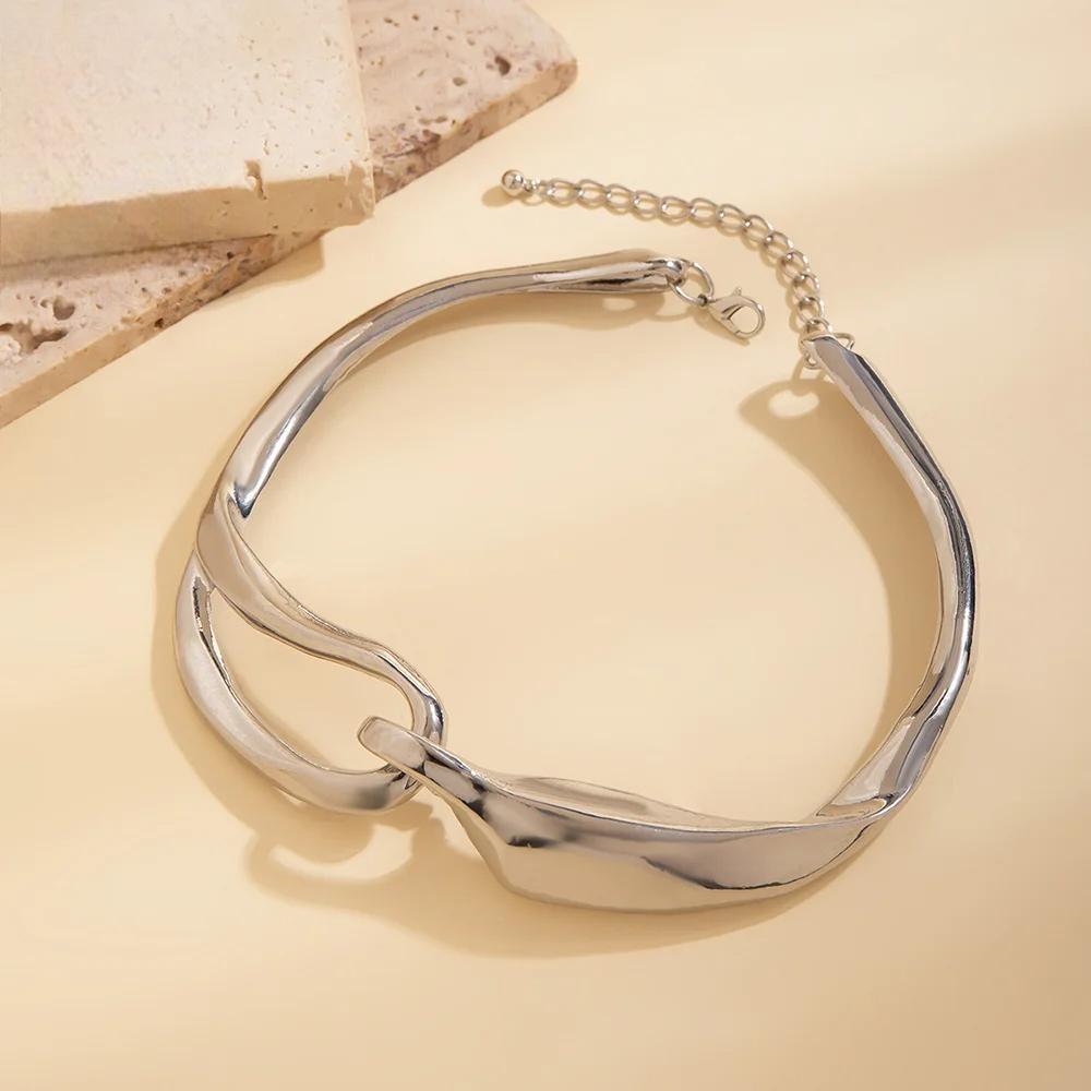 New Metal Choker Necklace for Women Exaggerated Chunky Statement Pendants