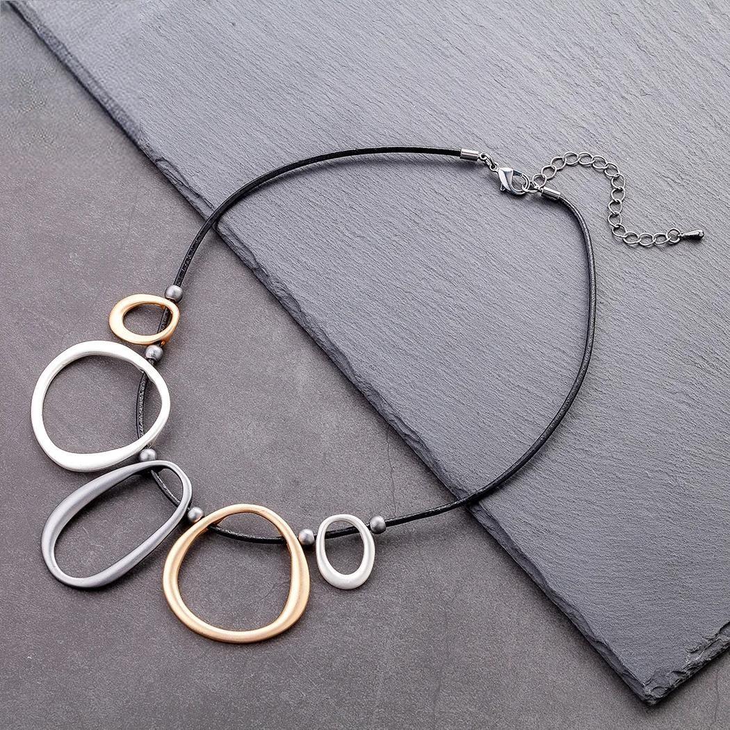 Vintage Chokers Necklaces Women's Pendants