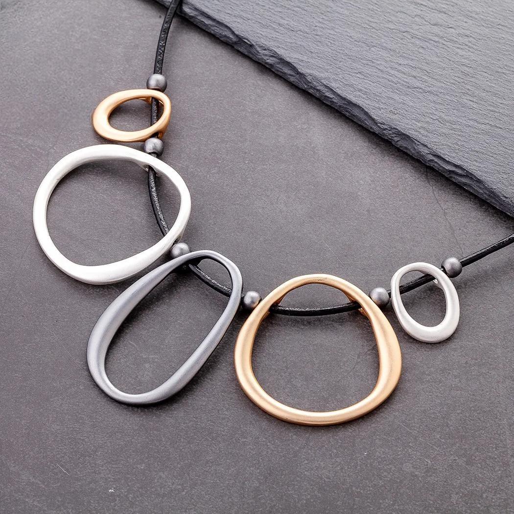 Vintage Chokers Necklaces Women's Pendants