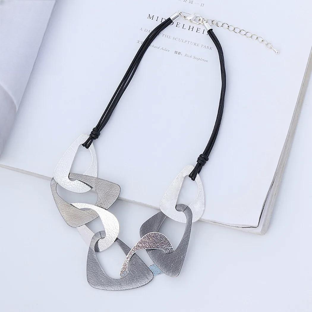 New in Neck Chokers Necklace for Women Statement Jewelry Chains Suspension Pendants