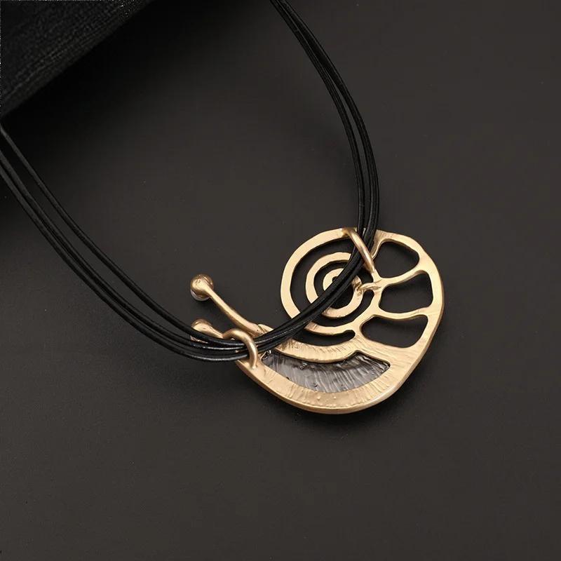 Gold Color Snail Suspension Pendants Chokers Necklace for Women