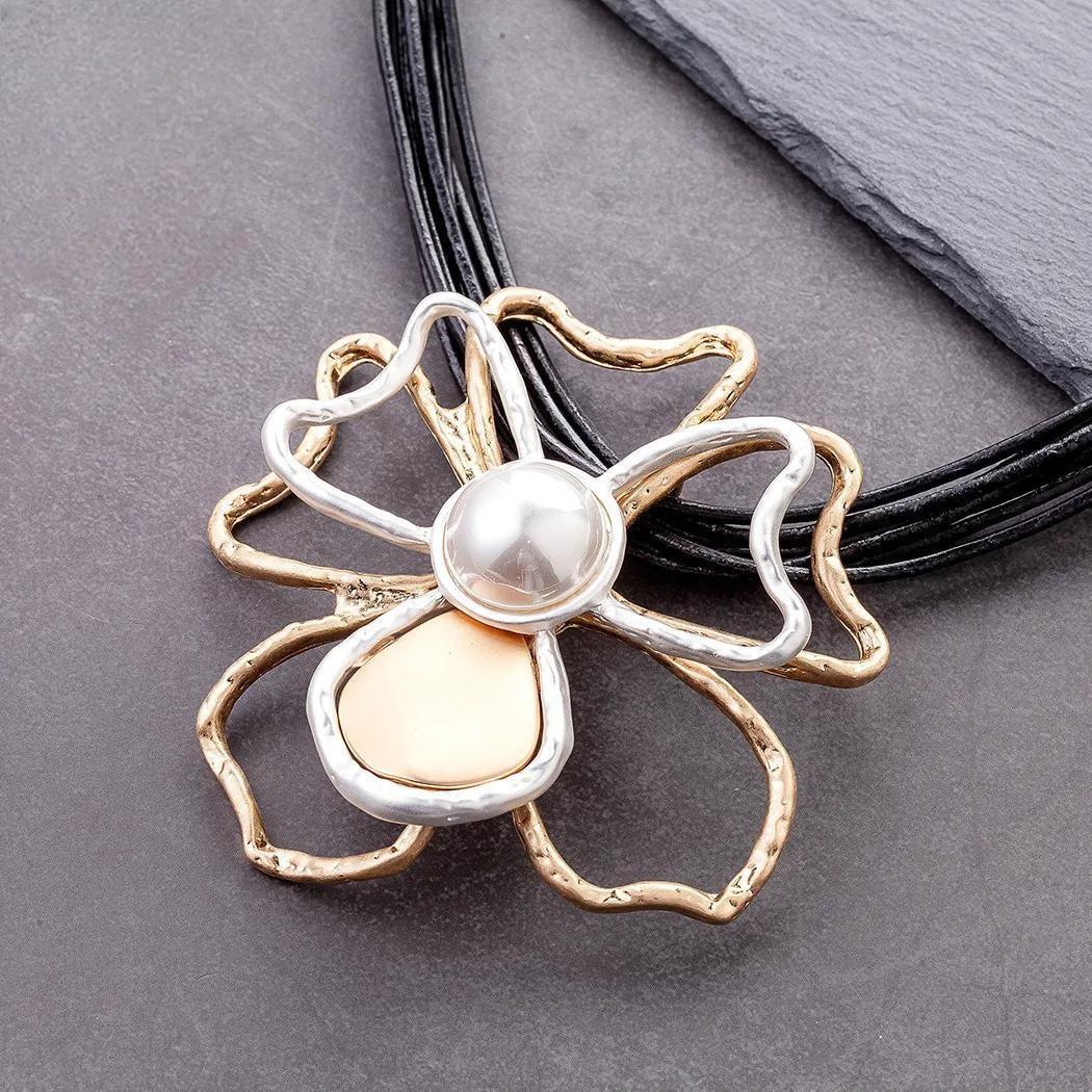 Women's Big Flower Chokers Necklace