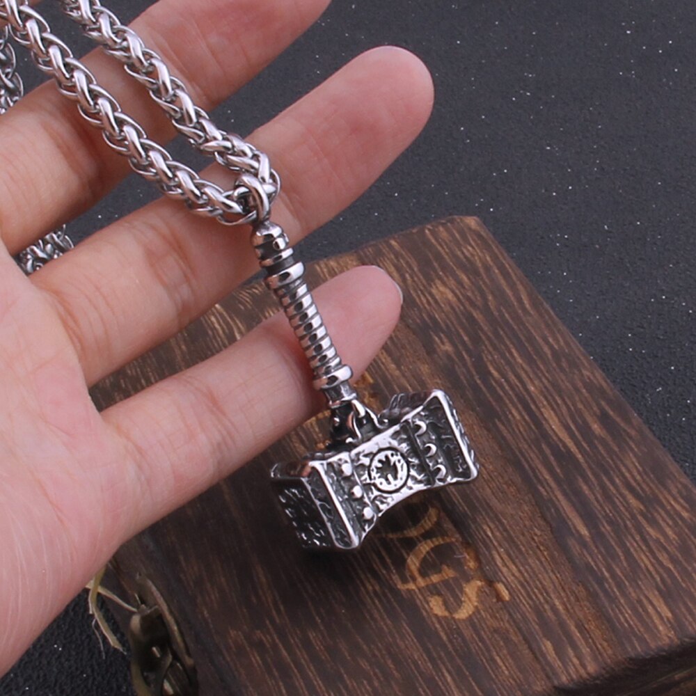 Stainless Steel Never Fade Thrall‘s Hammer of Destruction necklace