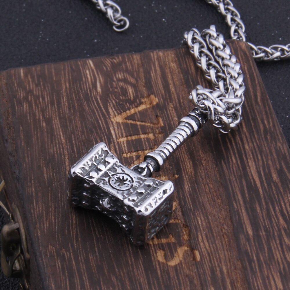 Stainless Steel Never Fade Thrall‘s Hammer of Destruction necklace