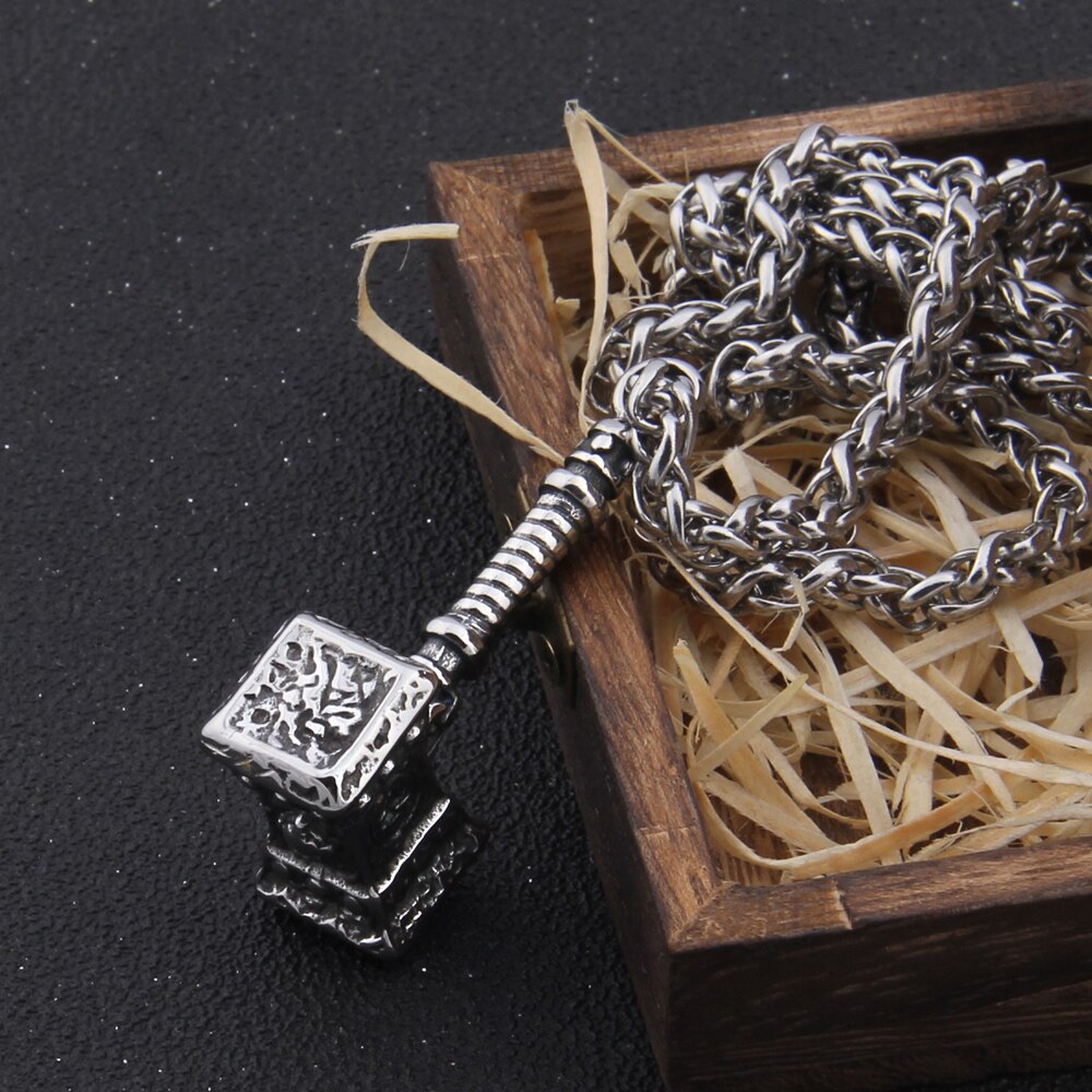 Stainless Steel Never Fade Thrall‘s Hammer of Destruction necklace