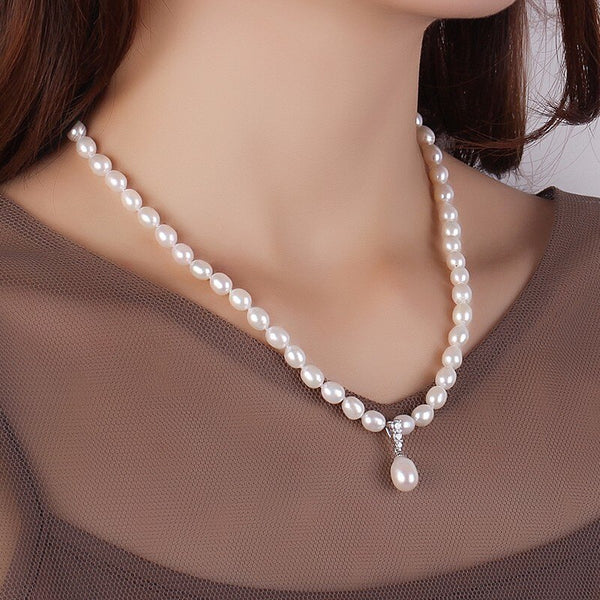 White Natural Freshwater Pearl Necklace