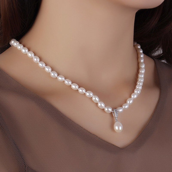 White Natural Freshwatere Pearl Necklace,Love Buckle Women