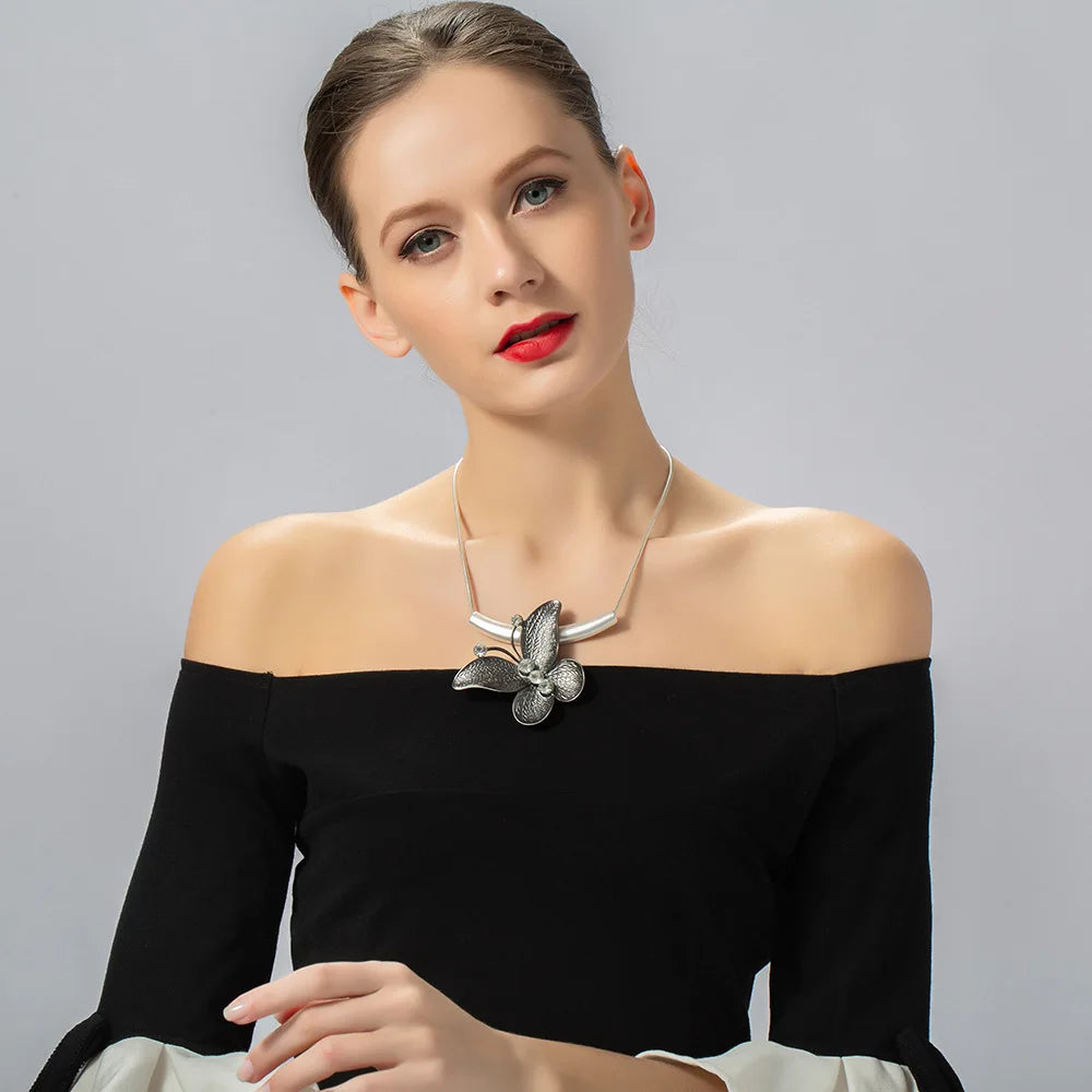 Trendy Neck Choker Butterfly Necklace for Women Chains