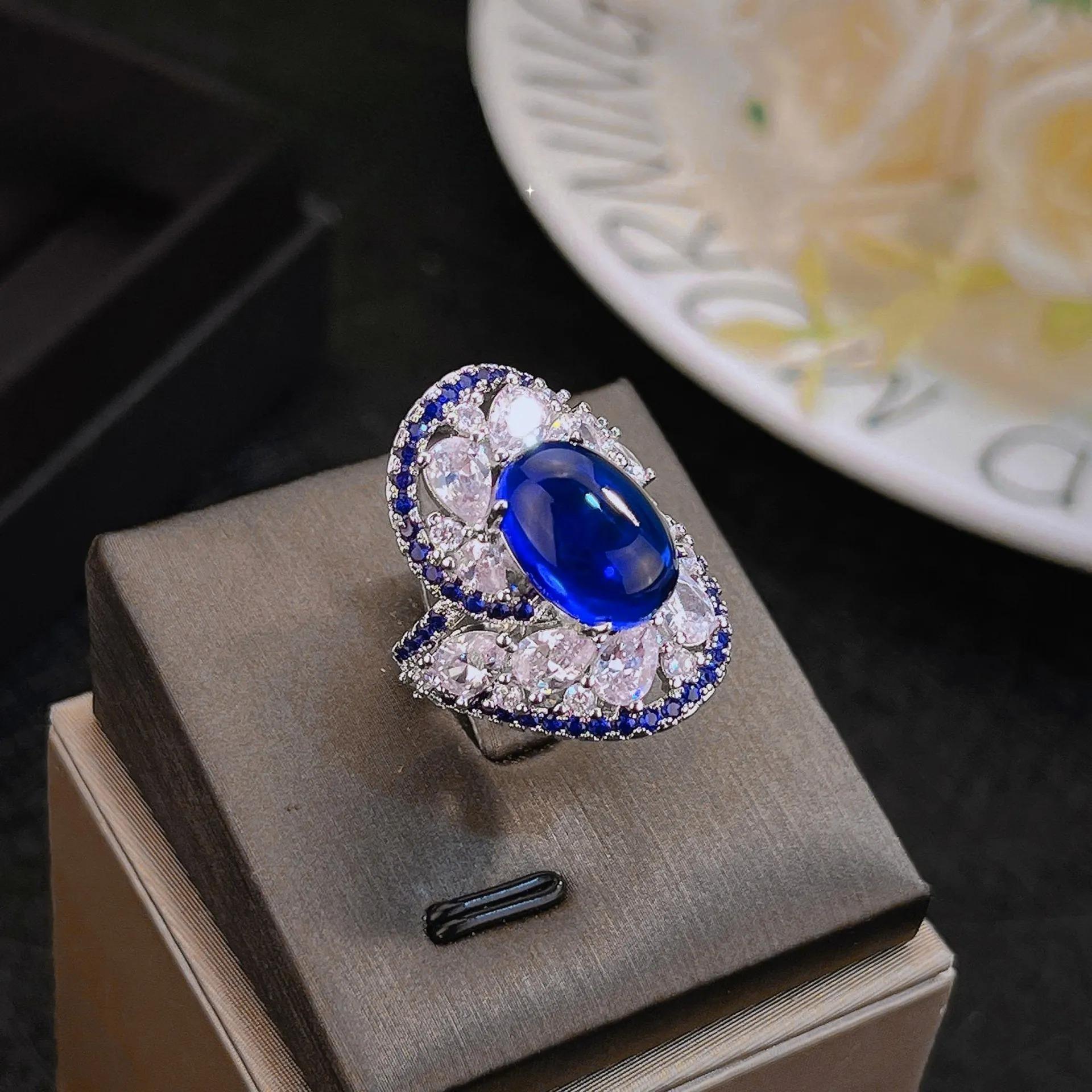 Luxury Vortex Design Sri Lanka Blue Spinel Rings For Women