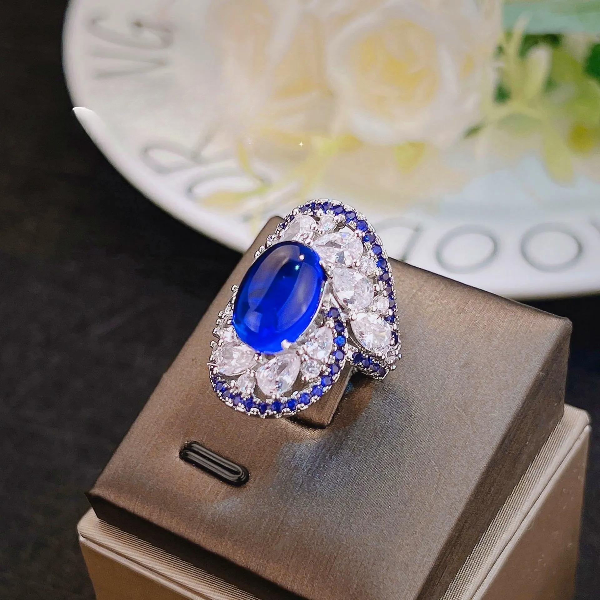 Luxury Vortex Design Sri Lanka Blue Spinel Rings For Women