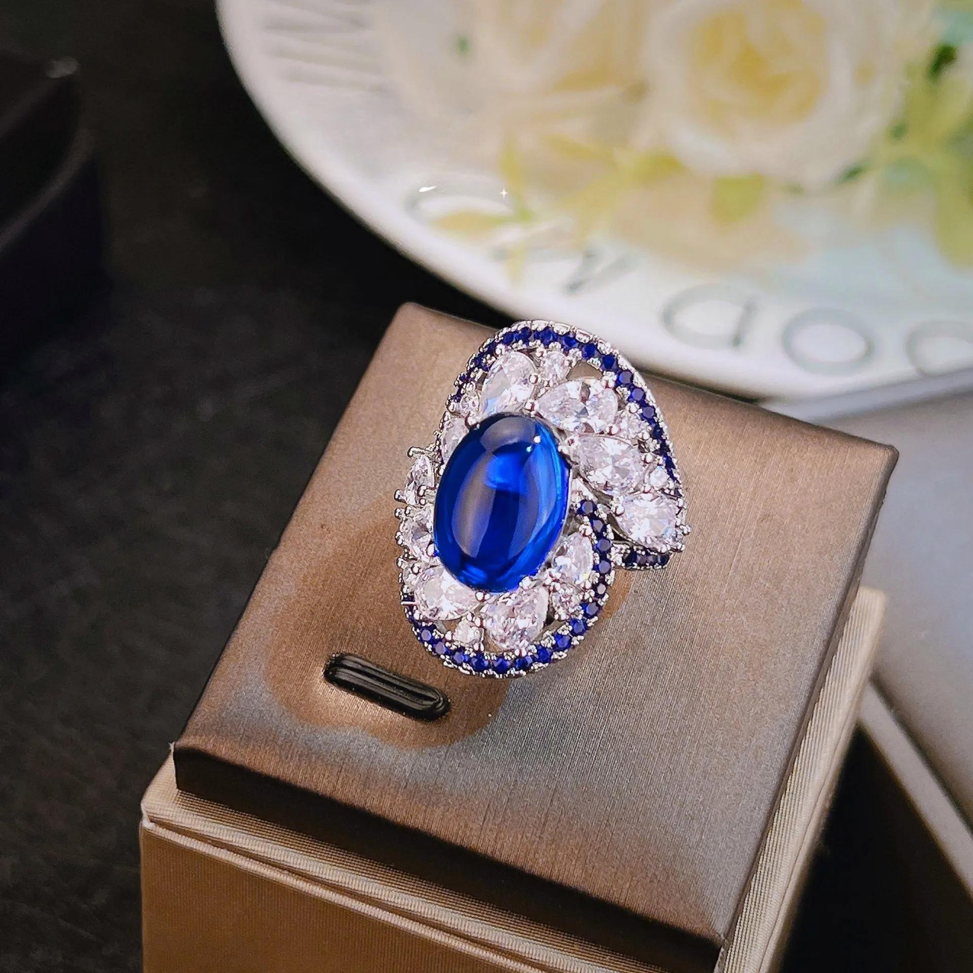 Luxury Vortex Design Sri Lanka Blue Spinel Rings For Women