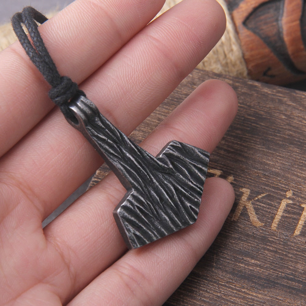 Never Fade Iron gray thor's hammer mjolnir necklace