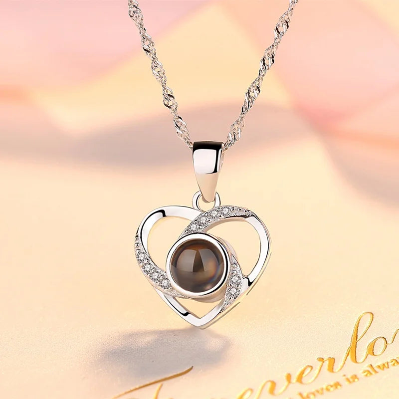 Love Heart Projection Necklace With Exquisite Rose Gift Box I Love You Pendant Jewelry