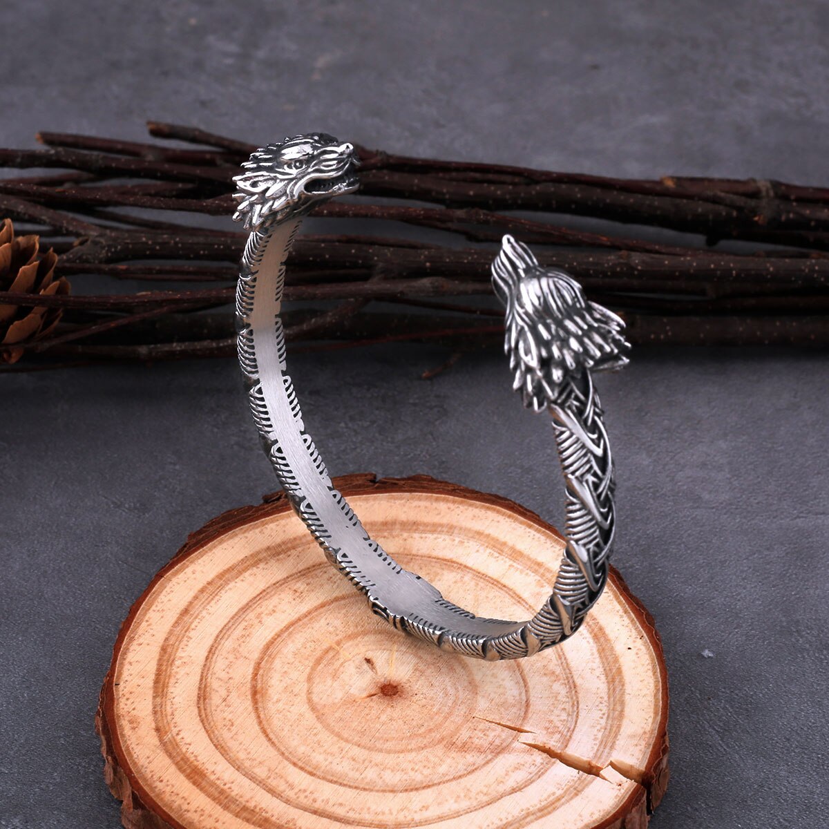 Nordic Viking Men's Stainless Steel Water Wolf Head Bracelet