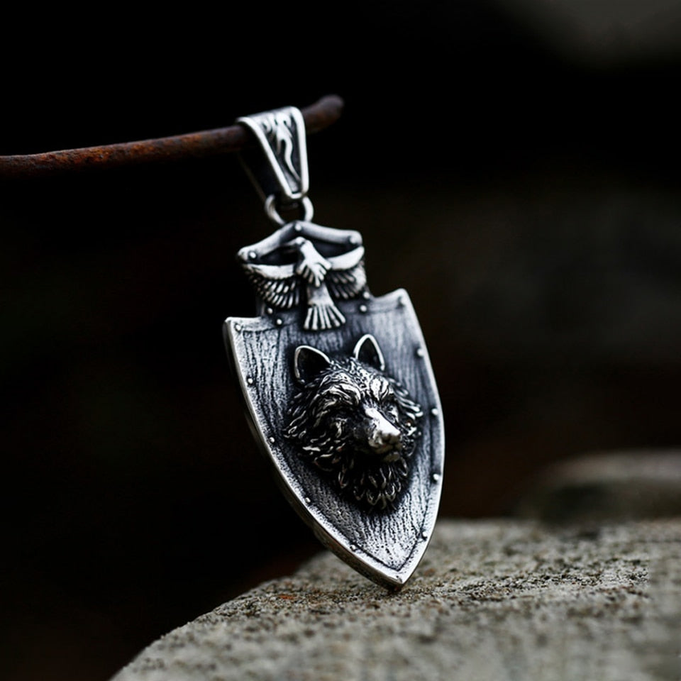 Punk Unique 3D Wolf Head Shield Pendant Necklace For Men