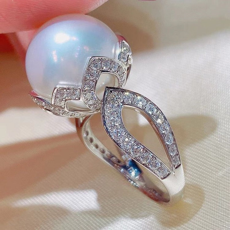 Trendy Luxury Simulated Pearl Finger Ring for Women