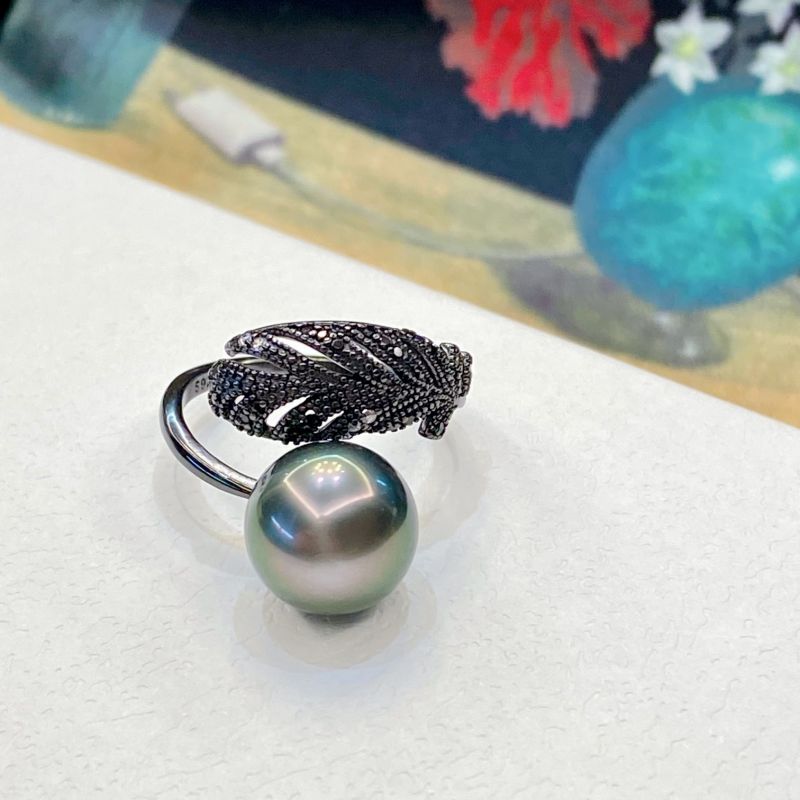 Tahiti Black 11-12mm Pearl Adjustable Rings Feather Shape Rings