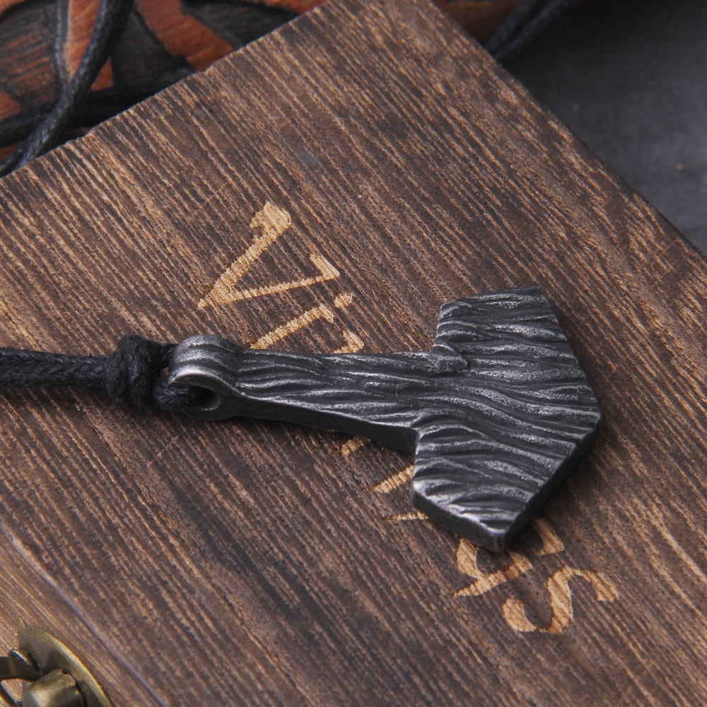 Never Fade Iron gray thor's hammer mjolnir necklace