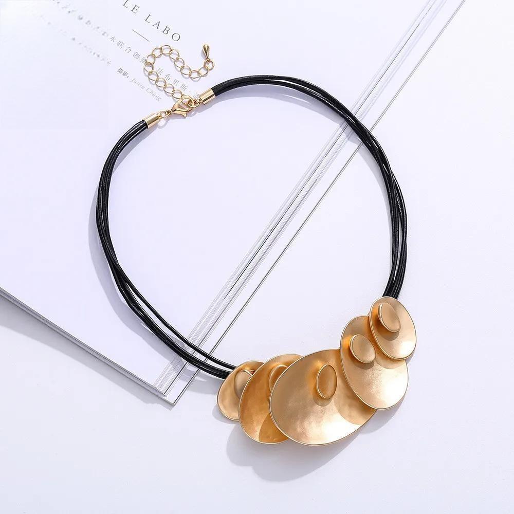 Fashion Neck Chokers Collar Vintage Necklace