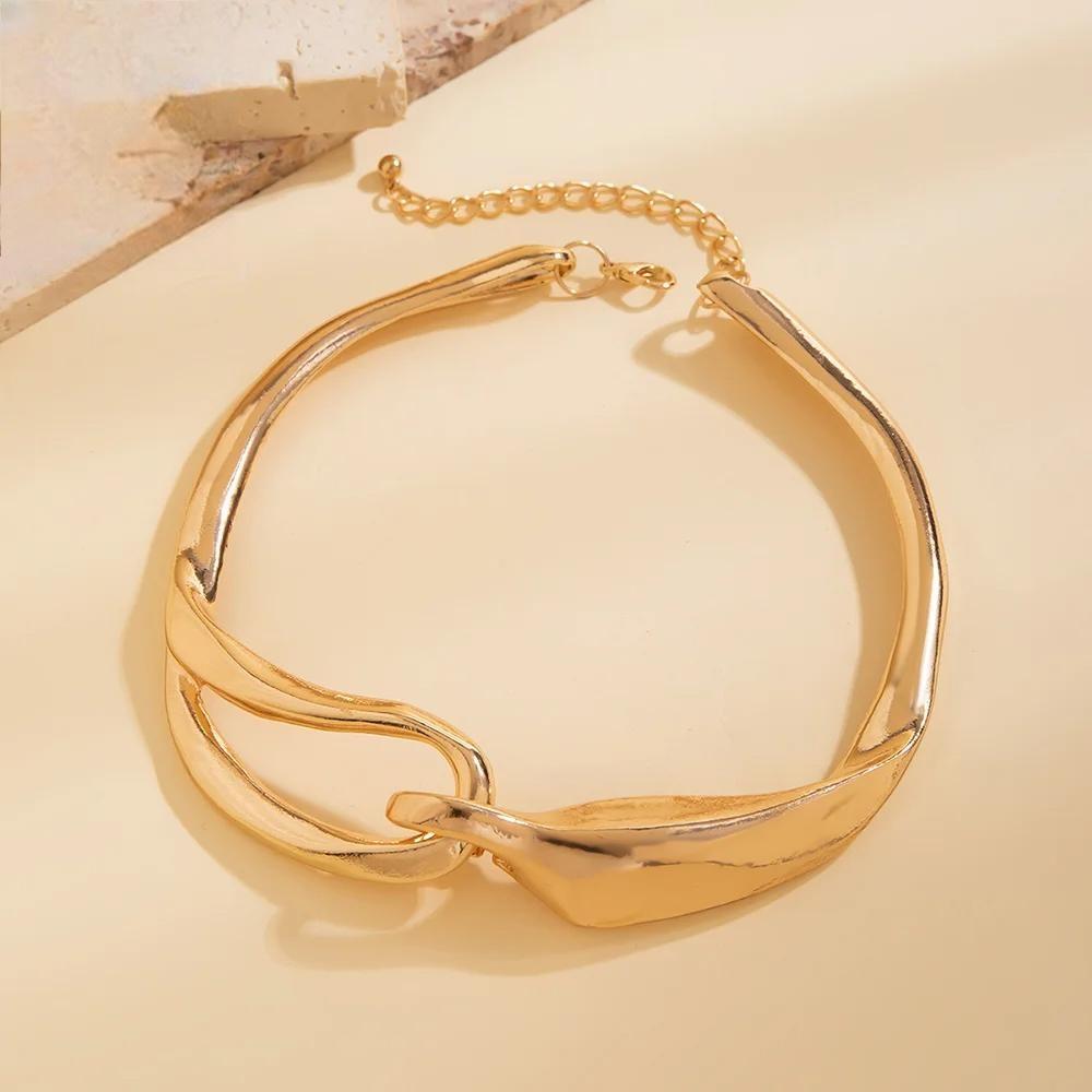 New Metal Choker Necklace for Women Exaggerated Chunky Statement Pendants