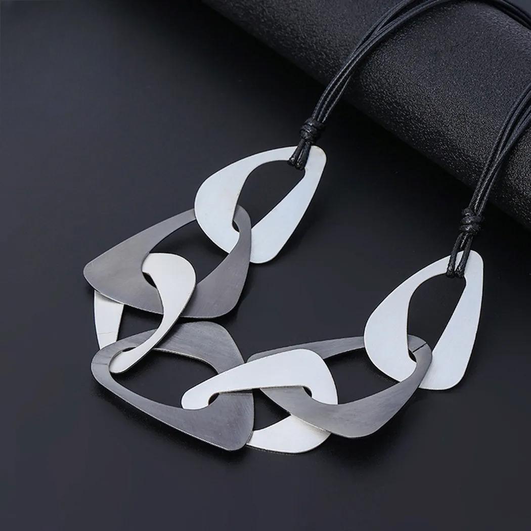 New in Neck Chokers Necklace for Women Statement Jewelry Chains Suspension Pendants