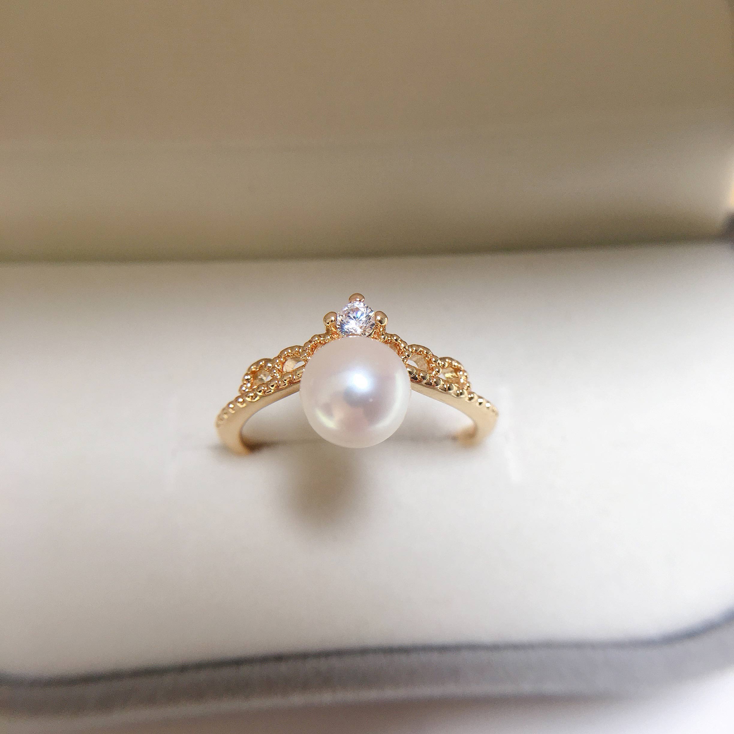 Fine Pearl Ring Zircon Finger Ring Lace Crown 18K Gold Plating Women