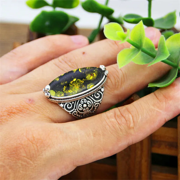 Vintage Eye Shape Synthetic Green Ambers Rings For Women