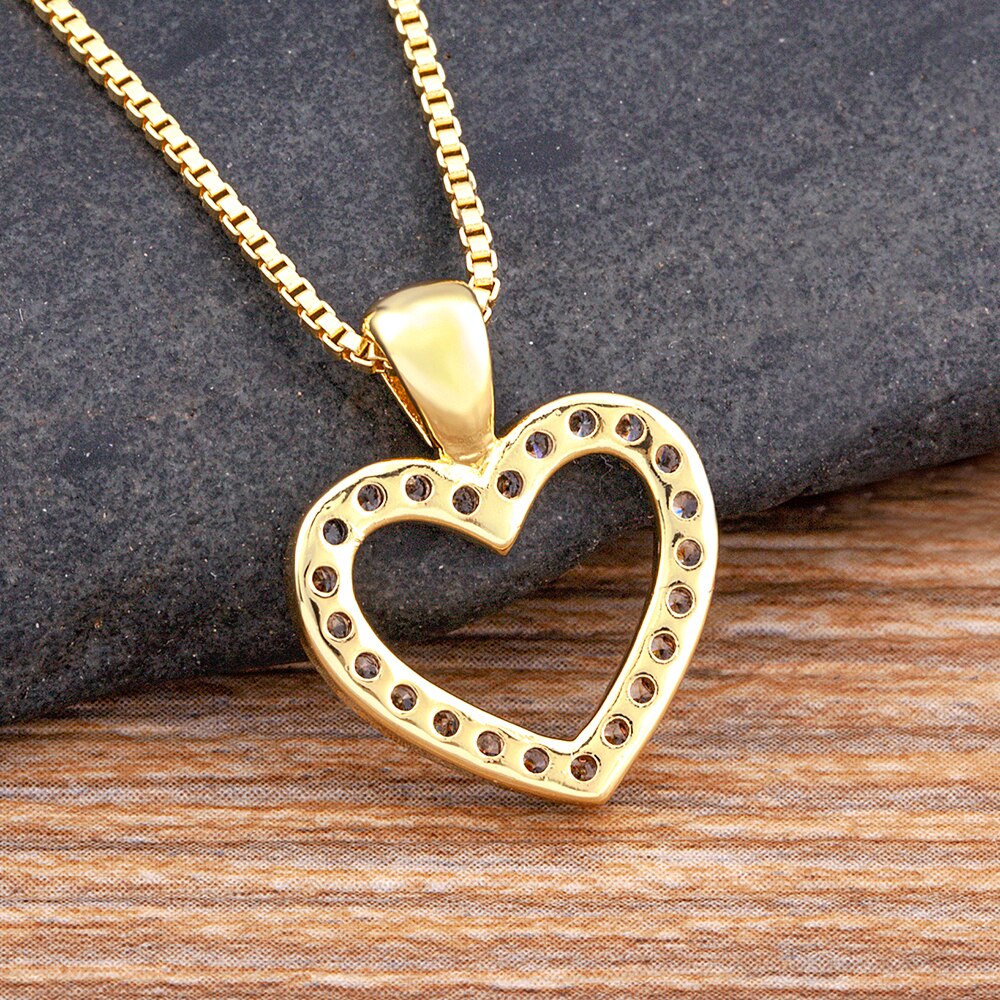 Classic Heart Shape Inlaid Shiny Rhinestone Gold-Plated Pendant