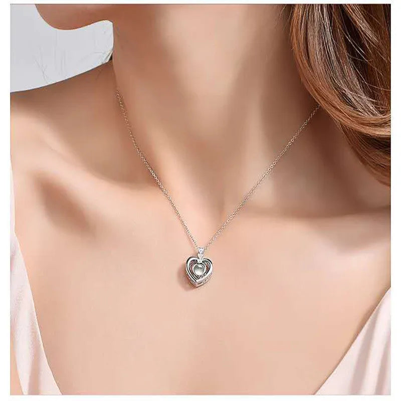 Projection Necklace With Lifting Rose Gift Box