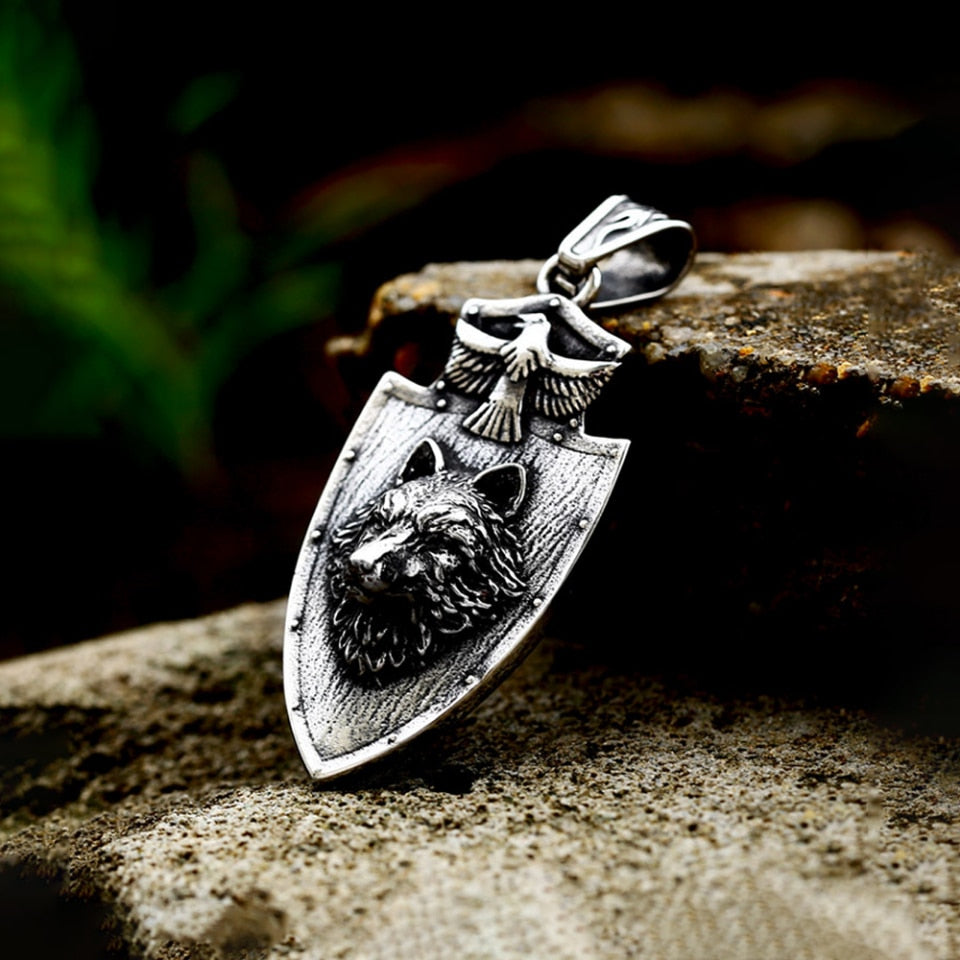 Punk Unique 3D Wolf Head Shield Pendant Necklace For Men