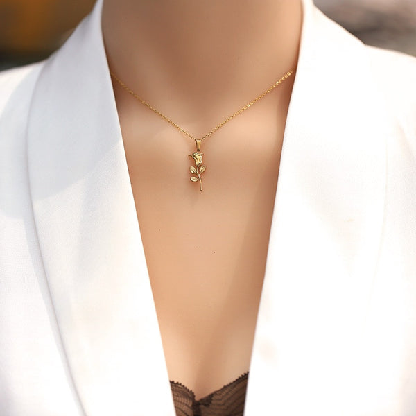 fashion rose pendant necklace waterproof jewelry collarbone necklace for women