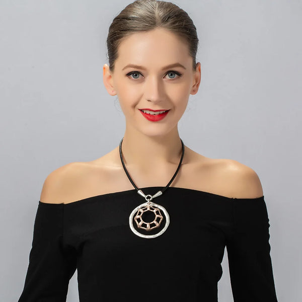 Fashion Jewelry Chokers Necklaces for Women Leather Geometric Leather Gothic Chains