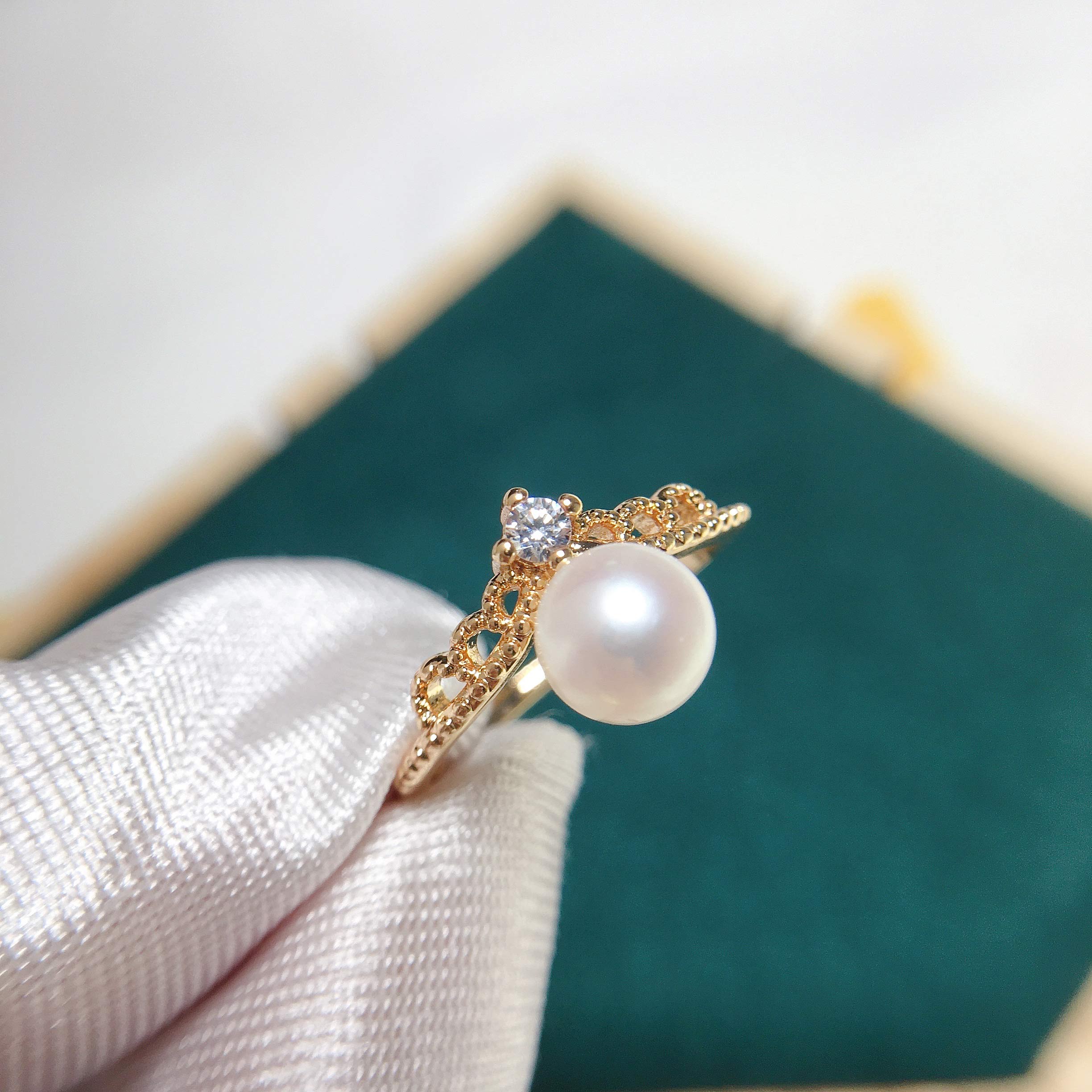 Fine Pearl Ring Zircon Finger Ring Lace Crown 18K Gold Plating Women