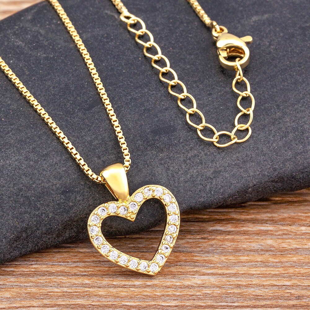 Classic Heart Shape Inlaid Shiny Rhinestone Gold-Plated Pendant