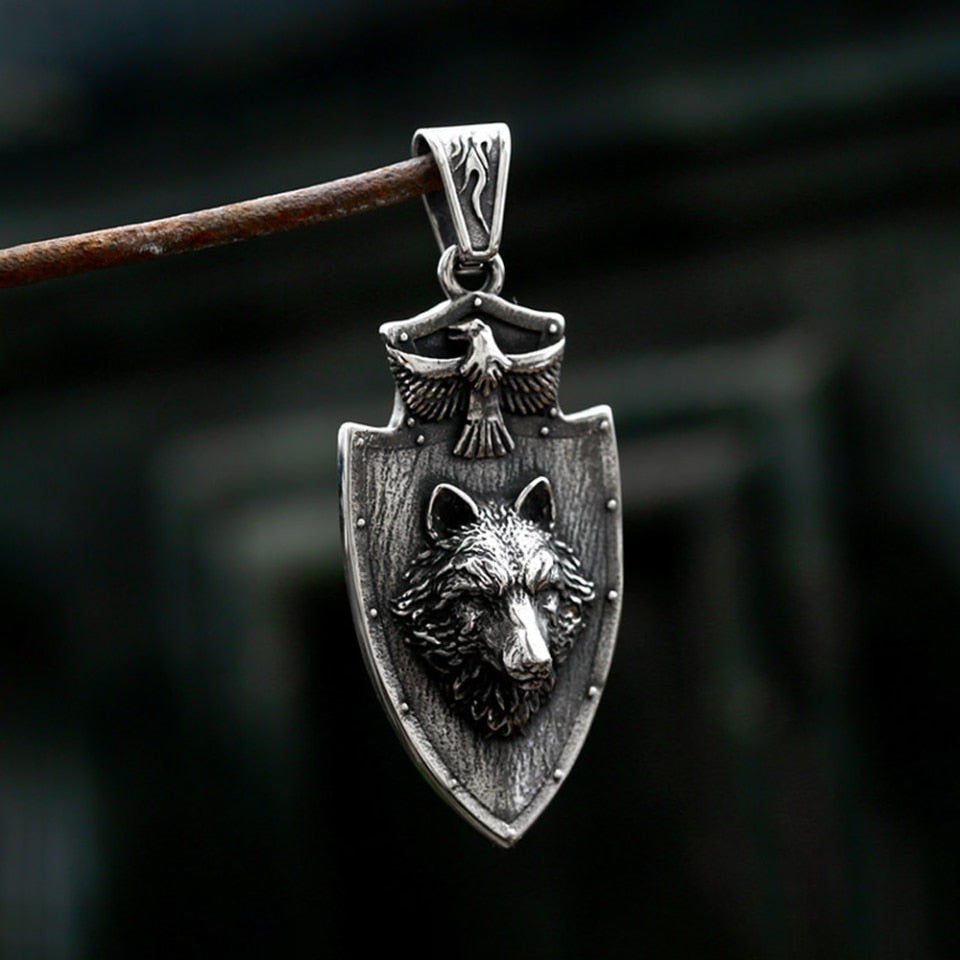 Punk Unique 3D Wolf Head Shield Pendant Necklace For Men