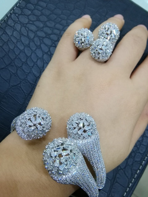 Big Fashion Luxury 2PCS Ball Claws Statement Jewelry Set For Women