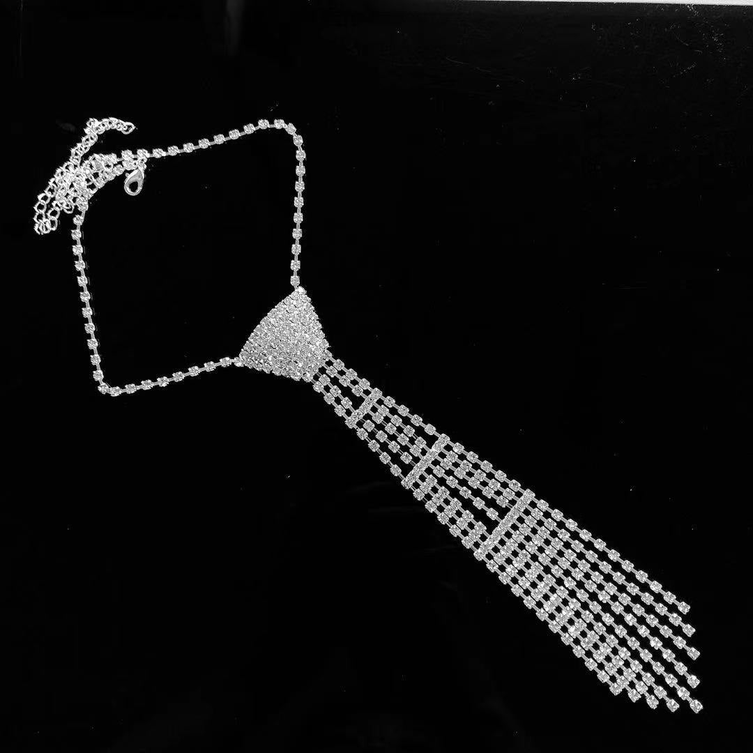 fashionable and luxurious necktie Necklace flash Rhinestone Long Necklace