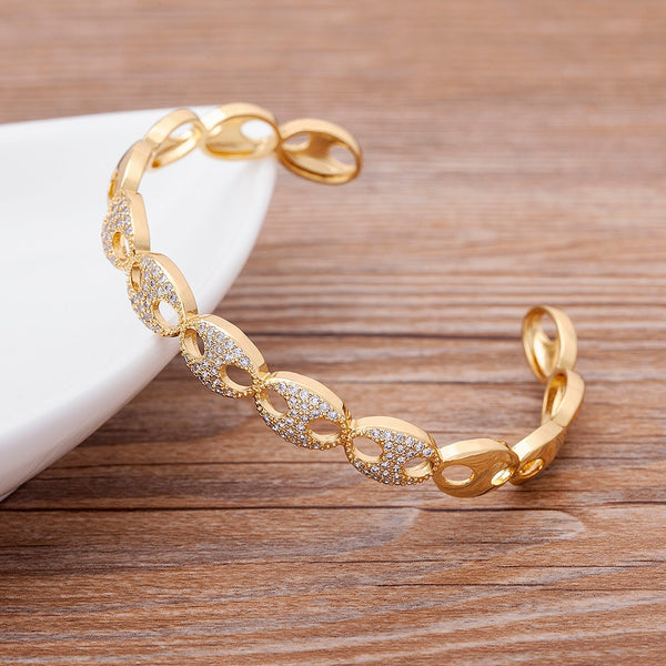 High Quality Gold Color Pig Nose Shape Bangle For Women