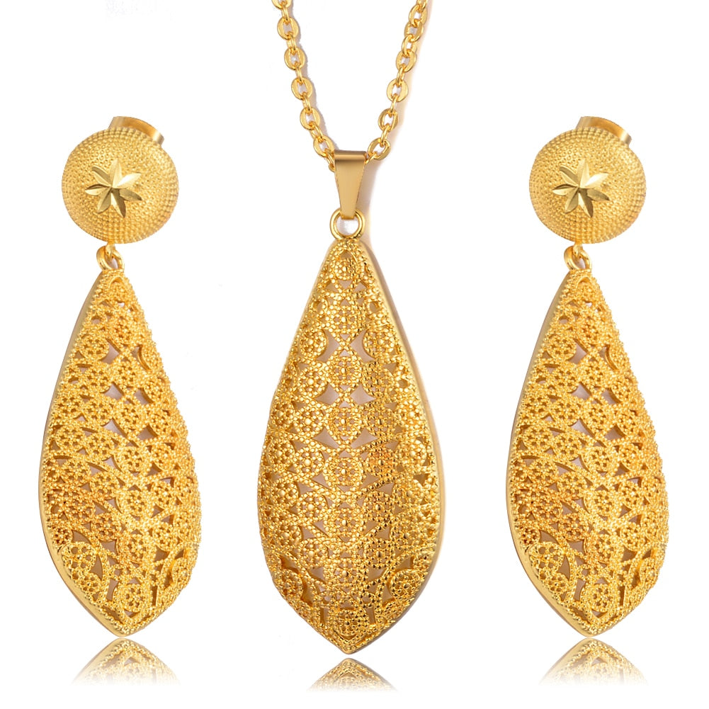 |200001033:361181#Golden necklace;200000639:200661028|200001033:361181#Golden necklace;200000639:200661028|200001033:361187#Black rope;200000639:200661028|200001033:361187#Black rope;200000639:200661028|2255800019868139-Golden necklace-45cm|2255800019868139-Black rope-45cm