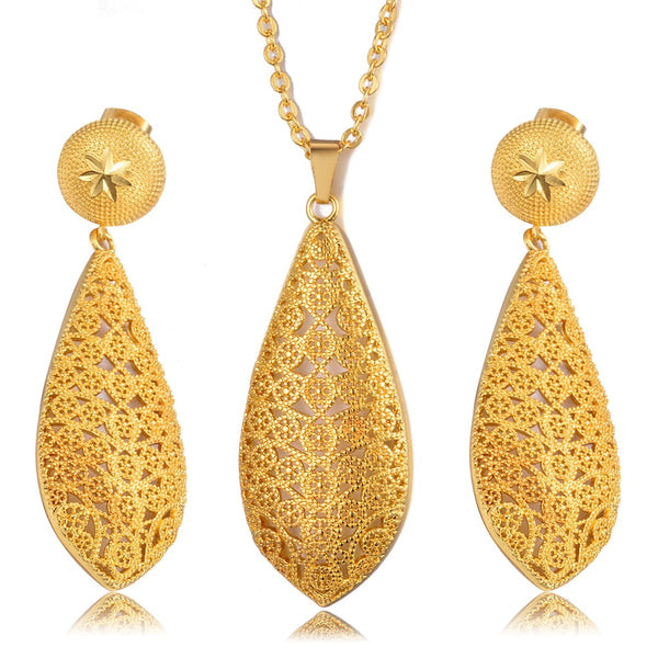 |200001033:361181#Golden necklace;200000639:200661028|200001033:361181#Golden necklace;200000639:200661028|200001033:361187#Black rope;200000639:200661028|200001033:361187#Black rope;200000639:200661028|2255800019868139-Golden necklace-45cm|2255800019868139-Black rope-45cm