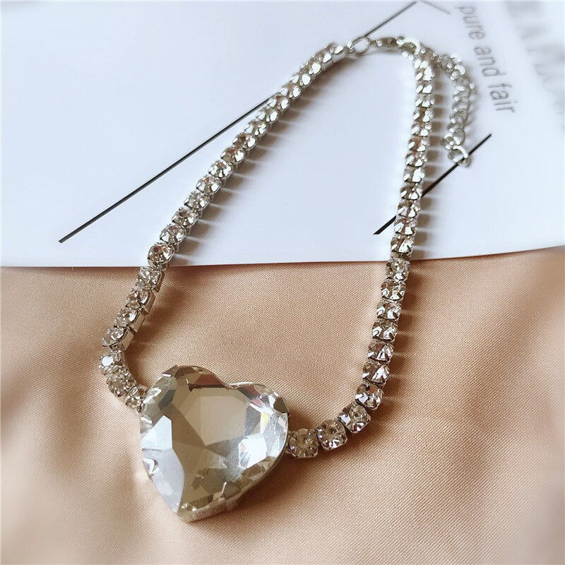 Shine Big Heart Crystal Choker Necklaces for Women Geometric Rhinestones Necklaces