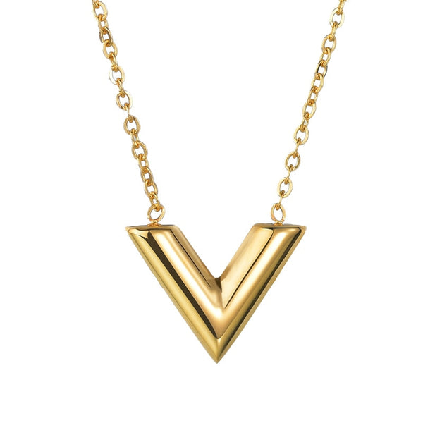 Classic Design V Letter Pendant Necklace For Woman Titanium Steel Woman Necklace