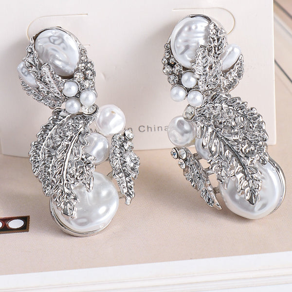 New Arrivals Golden Metal Dangle Pearl Earrings Statement Rhinestone Leaves Drop Earring