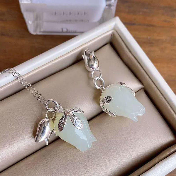 Independent design new natural Hetian white magnolia flower necklace pendant